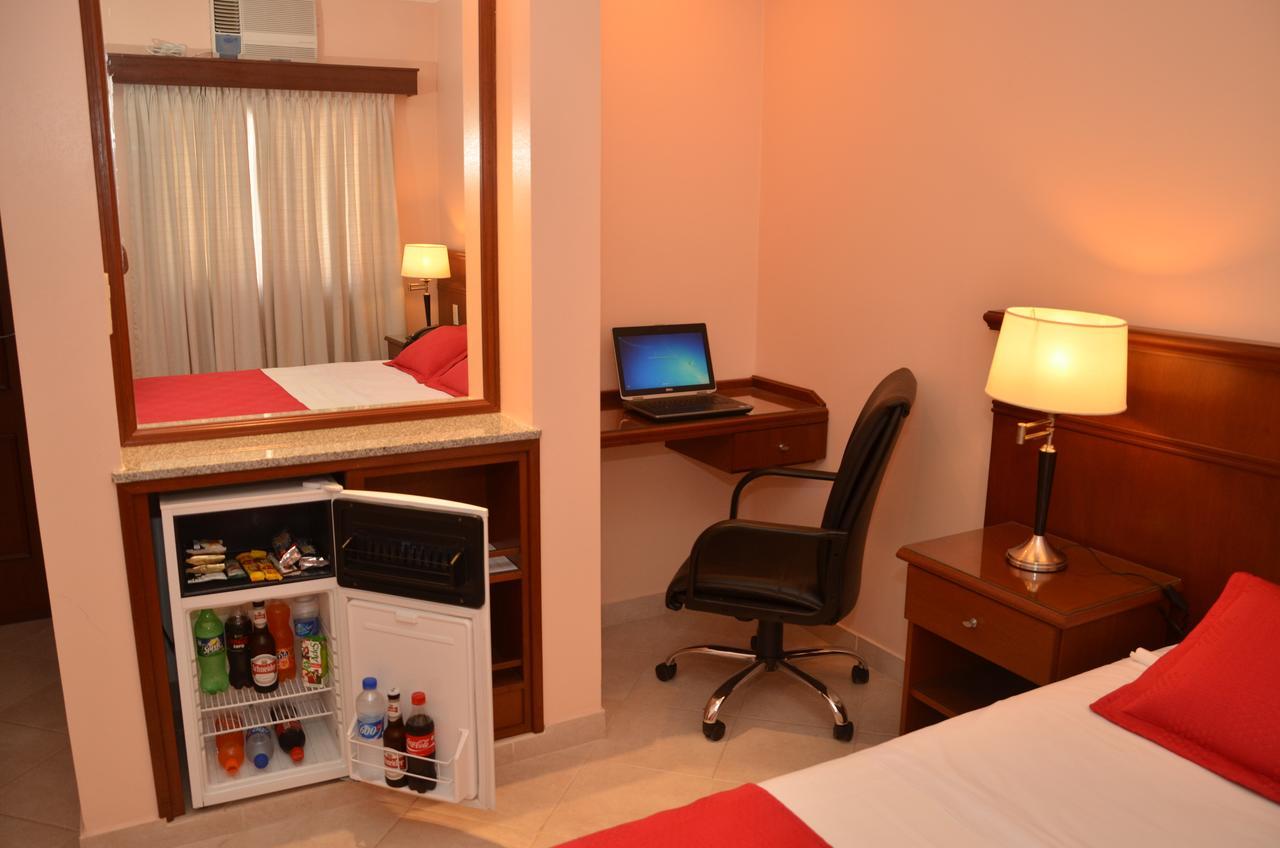 Realnoa Hotel Tartagal Buitenkant foto