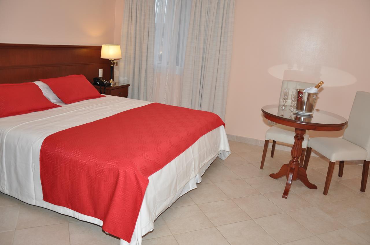Realnoa Hotel Tartagal Buitenkant foto